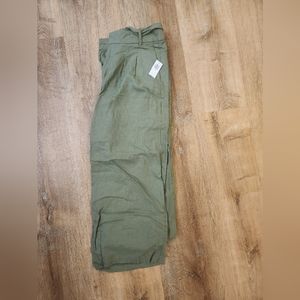 NWT High Waisted Linen Cropped Pants